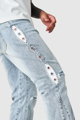 STUD FLARE – HELLBLAUES DENIM